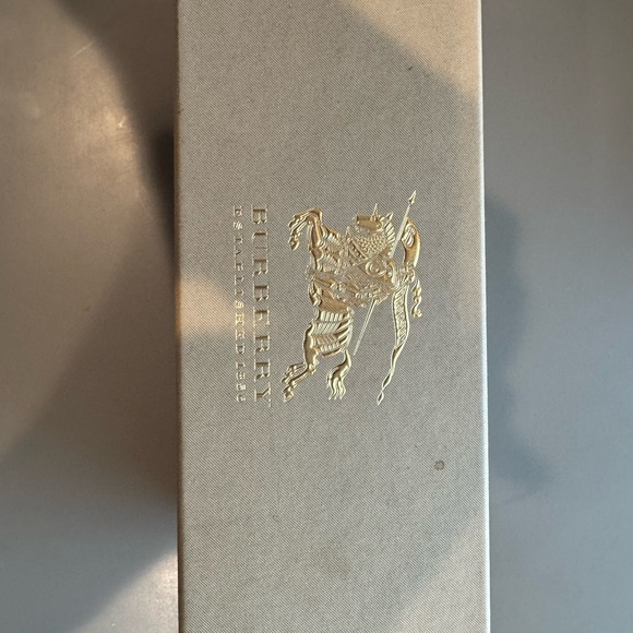 Burberry Gold Aviator Sunglasses with Gradient Brown Lenses - Picture 7 of 15